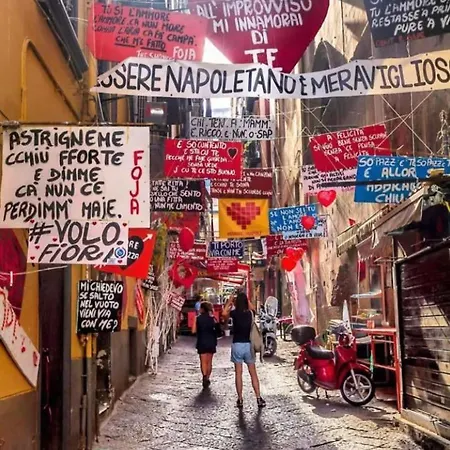 House Sasymary נאפולי